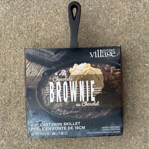 Gourmet Village Cast Iron Skillet - NWT